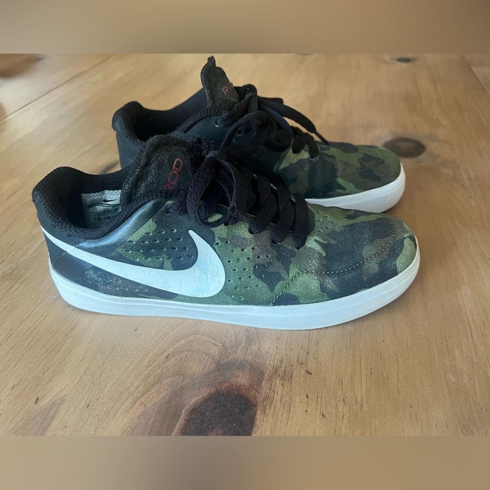 Nike SB sneaker